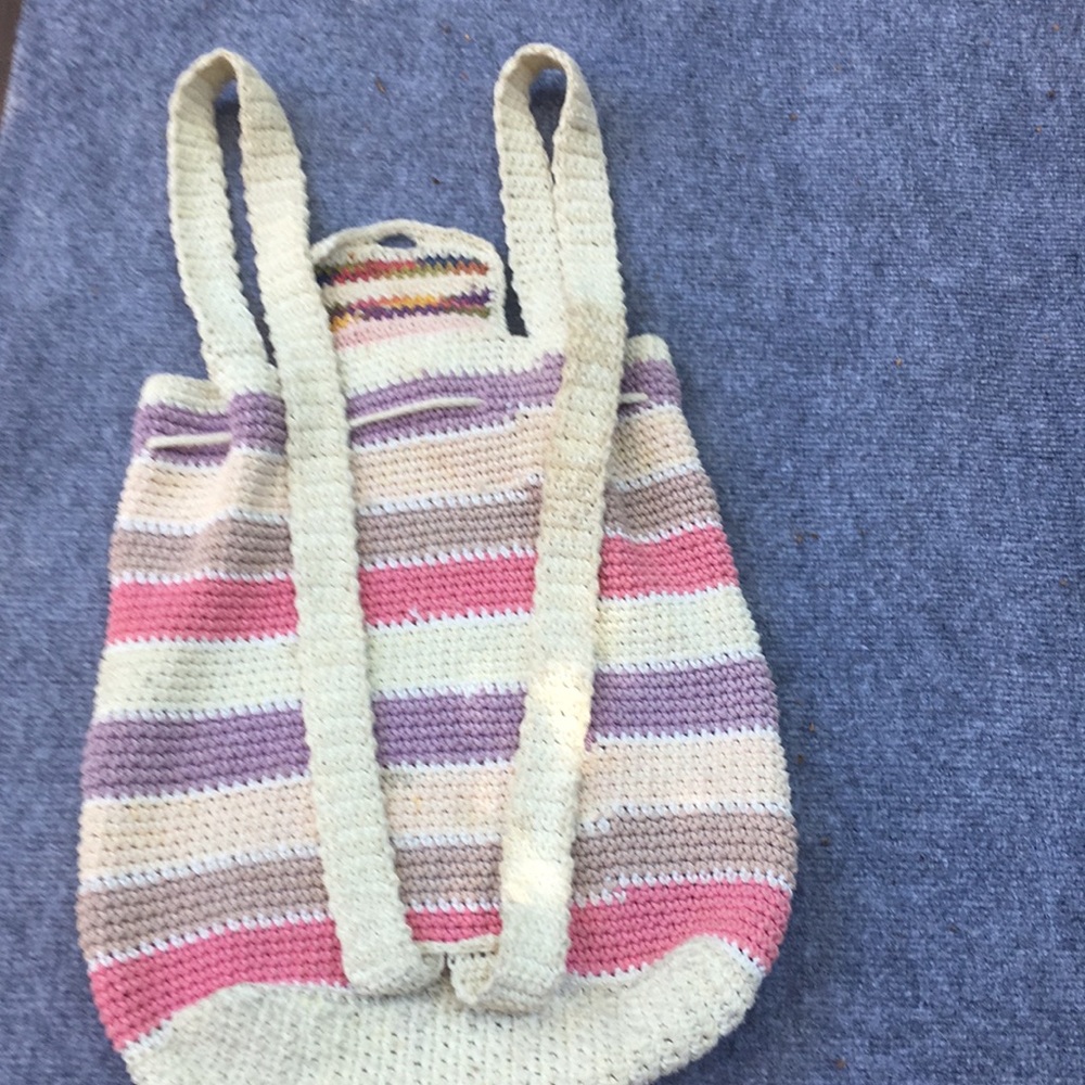 Hand knitted backpack 🎒😻😻 - Picture 4 of 4